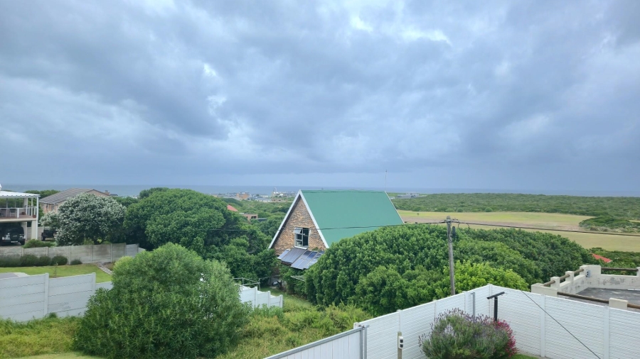 4 Bedroom Property for Sale in Kleinbaai Western Cape